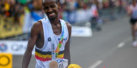 Tamirat Tola haalt goud op WK-marathon, Bashir Abdi derde