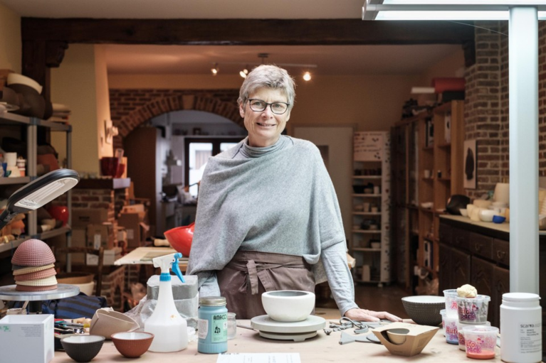 این بلژیکی ها از پادشاه فیلیپ یک عنوان یا نشان نجیب دریافت می کنند