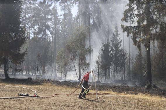 Grote bosbrand in Duitsland: 800 hectare gaat in vlammen op, 700 mensen geëvacueerd