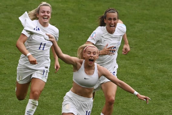 Gastland en topfavoriet Engeland pakt na verlengingen eerste Europese titel ooit