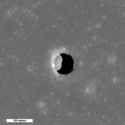 Kuilen op de maan met een leefbare temperatuur ontdekt