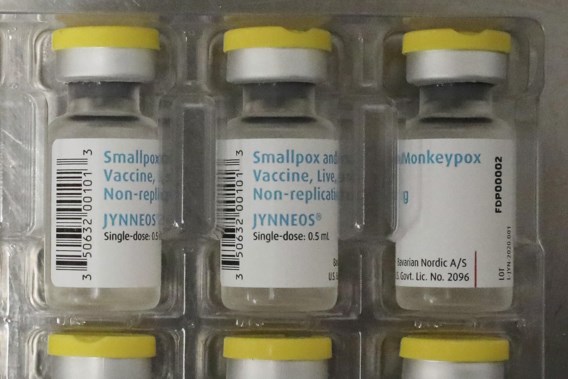 Steeds meer Belgen trekken naar Frankrijk voor vaccin tegen apenpokken