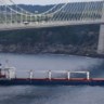 De Razoni voer vorige week onder de Bosporus-brug in Istanbul. 