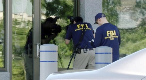 Politie doodt gewapende man die FBI-kantoor in Ohio binnen wilde dringen