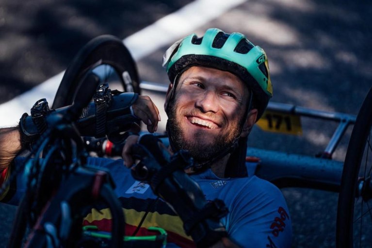 Handbiker Maxime Hordies pakt wereldtitel op wegrit