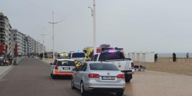 Drama op strand van Koksijde: vrouw overleden nadat ze bewusteloos uit water werd gehaald door redders