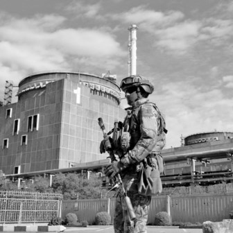 ‘Als de beschietingen rond de kerncentrale van Zaporizja leiden tot een nucleaire release, zit je meteen in een dramatische situatie’, zegt Sarotte. 