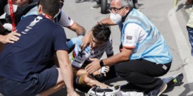 Evenepoel verliest meesterknecht: zware valpartij dwingt Alaphilippe tot opgave in Vuelta