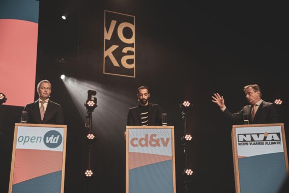 De Wever tempert verwachtingen Vlaamse ondernemers op Voka-debat 