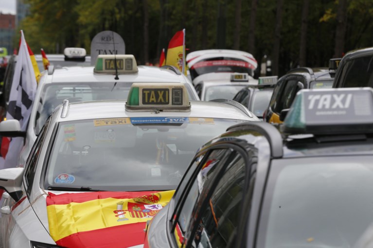 Taxichauffeurs tevreden over actie in Brussel tegen ‘Uberisering’