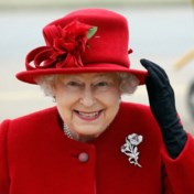 Hoe de Queen met haar outfits kritiek kon uiten zonder een woord te zeggen