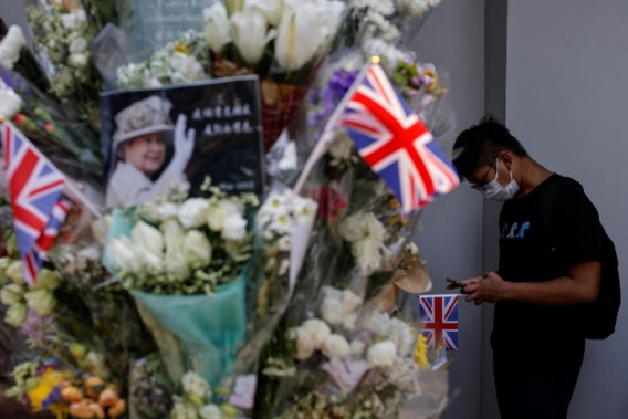 Strenge regels voor buitenlandse gasten op begrafenis Queen: geen privévliegtuigen, wel een shuttlebus