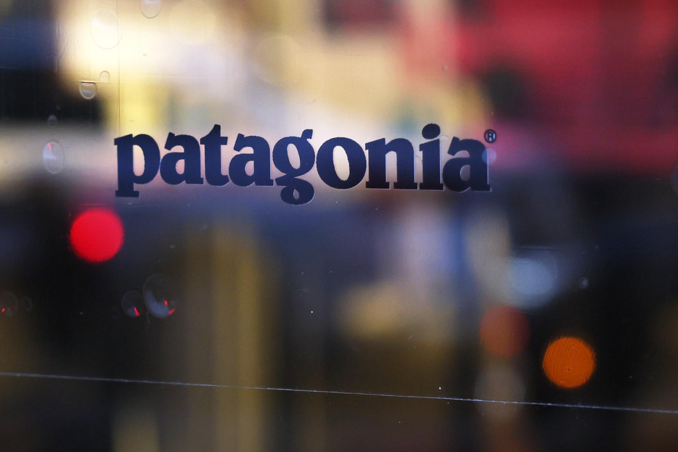 Il proprietario del marchio offshore di Patagonia cede l’azienda a un’organizzazione impegnata nell’ambiente