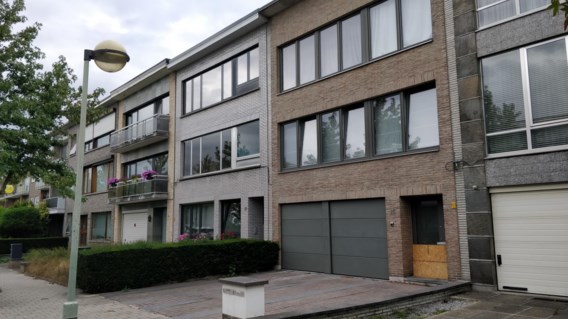 Woning in Berchem beschoten en beklad, twee verdachten opgepakt in Nederland