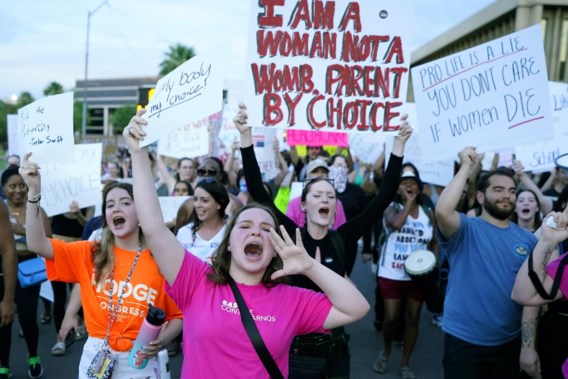 Witte Huis veroordeelt uitspraak rechtbank Arizona over abortus