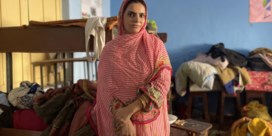 In Pakistaanse klaslokalen wonen nu ontheemde families
