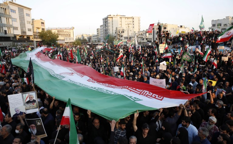 In beeld | Iraans protest verspreidt zich over rest van de wereld