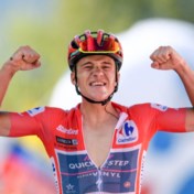 Remco Evenepoel schenkt rode leiderstrui van Vuelta aan Warmste Week