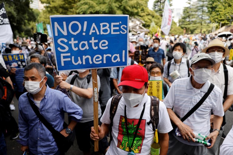 Protesten tijdens staatsbegrafenis vermoorde Japanse ex-premier Shinzo Abe