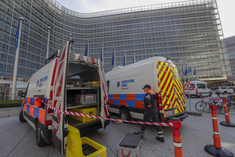 Envelop met wit poeder bij Europese Commissie blijkt vals alarm