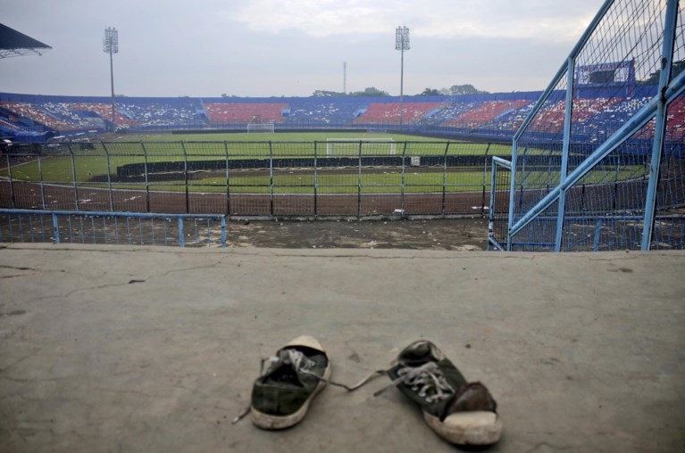 Zeker 125 doden bij rellen na voetbalwedstrijd in Indonesië 