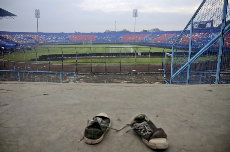 Zeker 125 doden bij rellen na voetbalwedstrijd in Indonesië