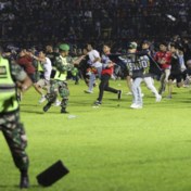 Zeker 129 doden bij rellen na voetbalwedstrijd in Indonesië