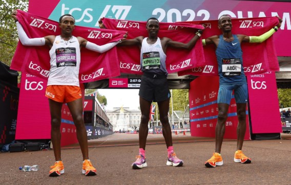 Nu ook marathonbrons voor Bashir Abdi in klassieker in Londen