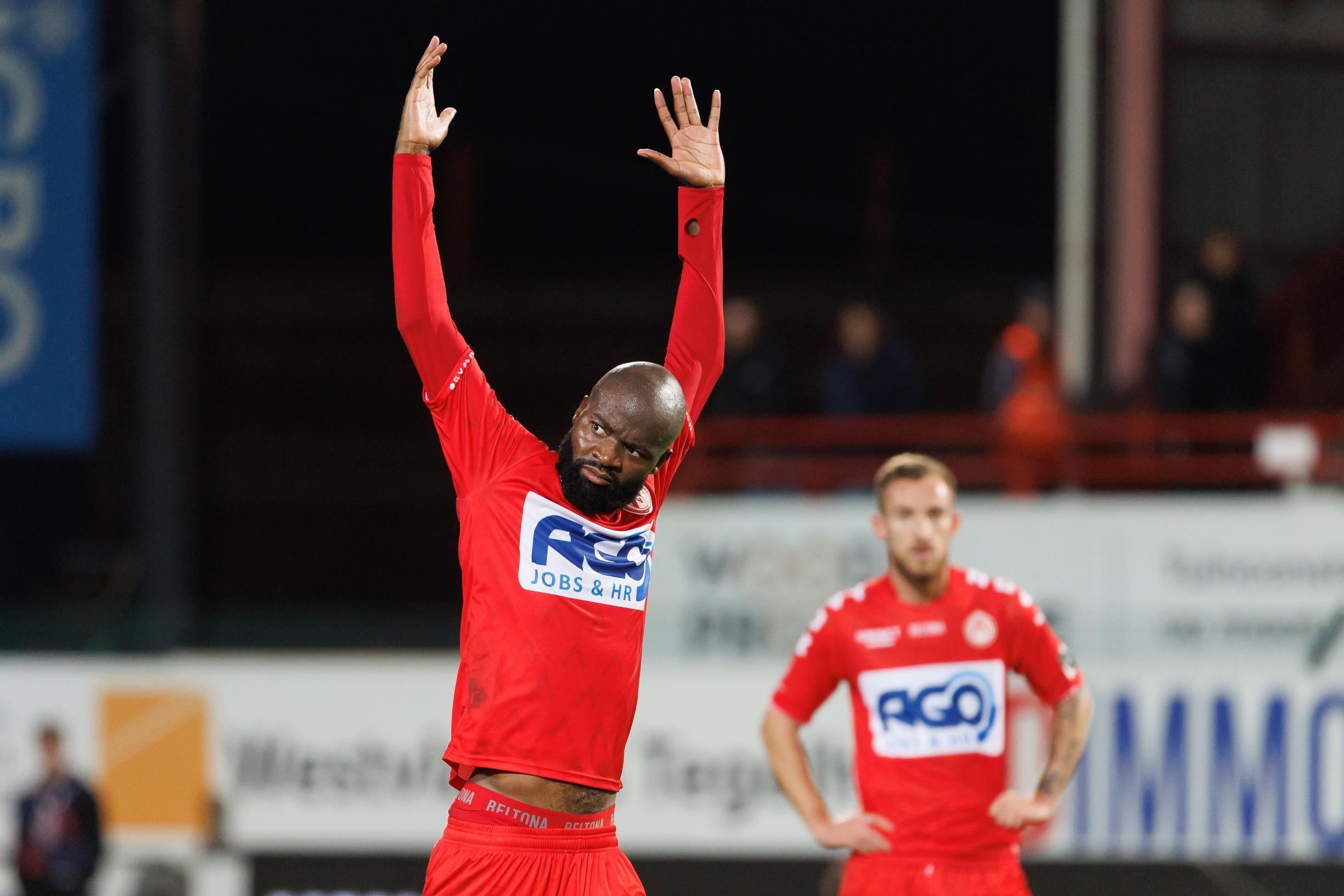 Lamkel Zé Racistisch Bejegend, Spelers Kortrijk Dienen Klacht In | De ...