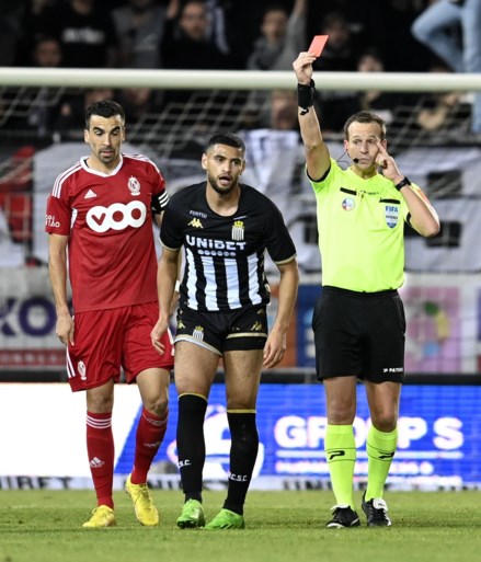 Standard bibbert, maar houdt stand tegen tienkoppig Charleroi