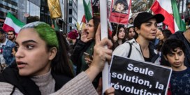 Iraanse diaspora trekt opnieuw de Brusselse straten op: ‘Ik was apolitiek, nu ben ik burgeractiviste’
