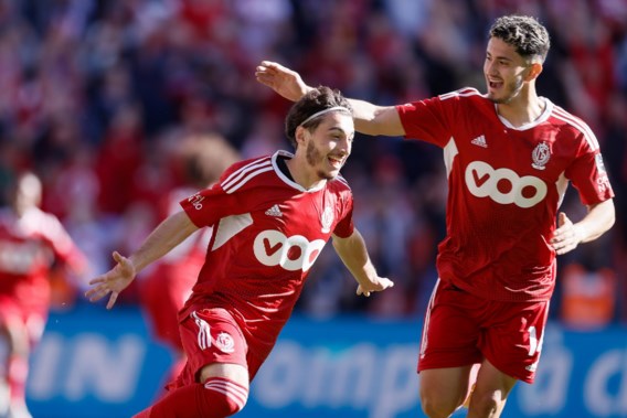 Verschroeiende start met drie goals in negen minuten levert Standard overwinning op tegen onmachtig Antwerp