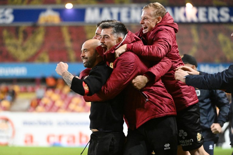 Steven Defour debuteert als hoofdcoach van KV Mechelen met zege tegen ex-club Standard