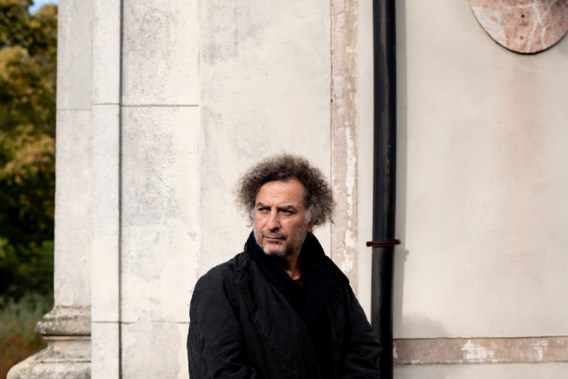 Bülent¨Öztürk.
