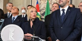 Meloni eerste vrouwelijke premier van voluit rechtse Italiaanse regering