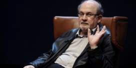 Salman Rushdie blind aan één oog na aanval