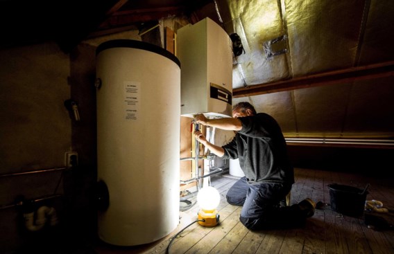 Demir kondigt snellere afbouw van steun voor thuisbatterij aan: ‘Maar dubbel zoveel steun voor warmtepompboilers’