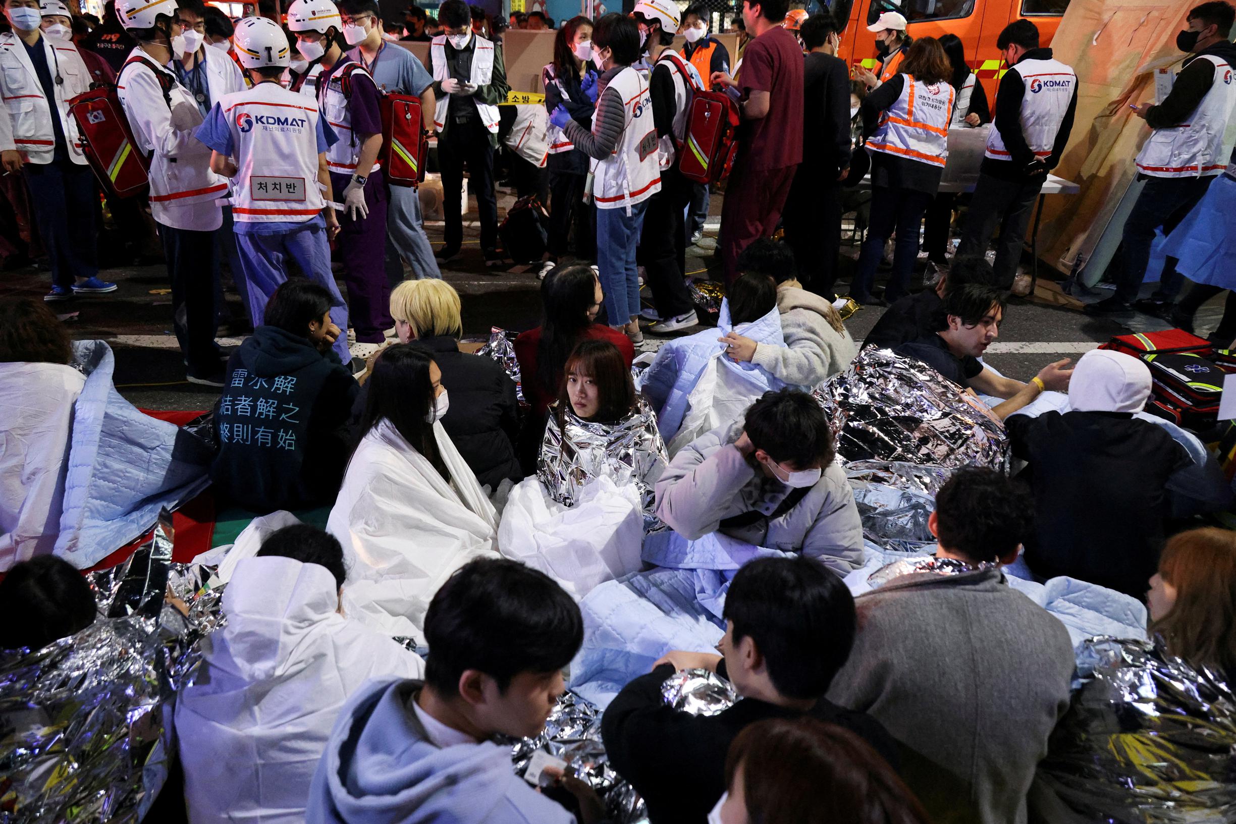 Il presidente sudcoreano dichiara la giornata nazionale di lutto dopo 151 morti alla festa di Halloween