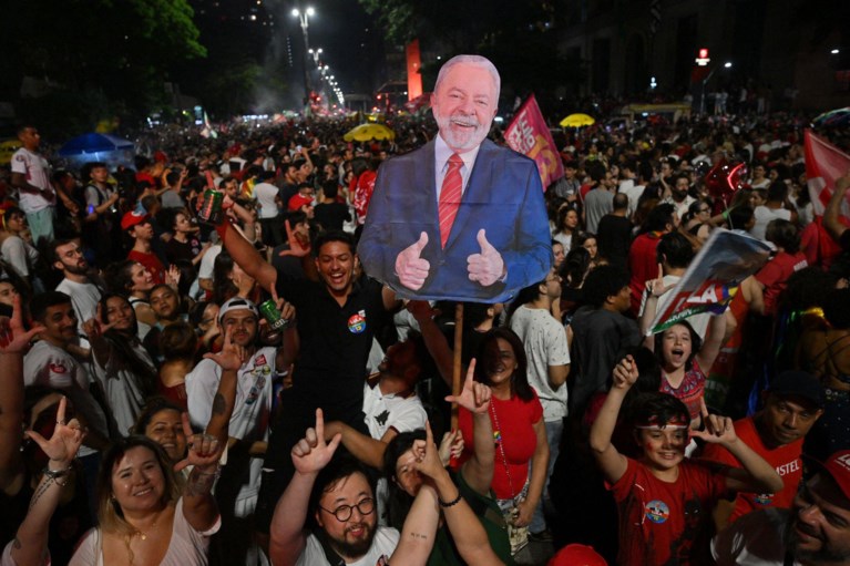 Lula verslaat Bolsonaro: ‘Historische dag voor Braziliaanse democratie’