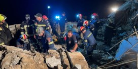 Rotsblok stort neer op hotel op Kreta