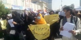 Afghaanse vroedvrouw getuigt over haar eerste straatprotest: de taliban confronteren doe je niet ongestraft
