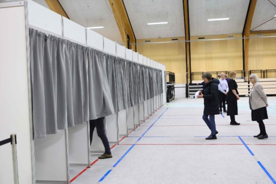 Deense premier Mette Frederiksen blijft mogelijk aan de bak