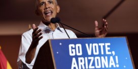 Obama zet criticaster in publiek van midterms-rally streng op zijn plaats