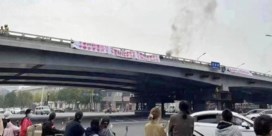 Hoe één betoger op een brug het verzet tegen Xi aanwakkerde
