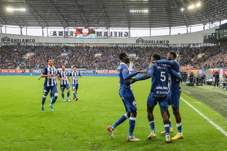 AA Gent klopt zwak Club Brugge dankzij twee vroege goals