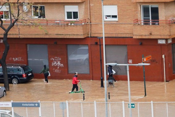 Tiener overleden bij hevig onweer in Spanje