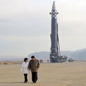 Kim Jong-un neemt dochter mee op uitstap naar raketplatform