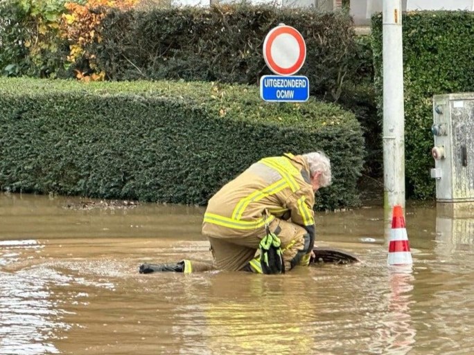 Eén miljoen liter drinkwater gaat verloren bij lek nabij watertoren Borsbeek