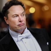 Elon Musk reist terug naar het verleden