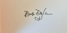 Bob Dylan bekent: hij signeerde met machine